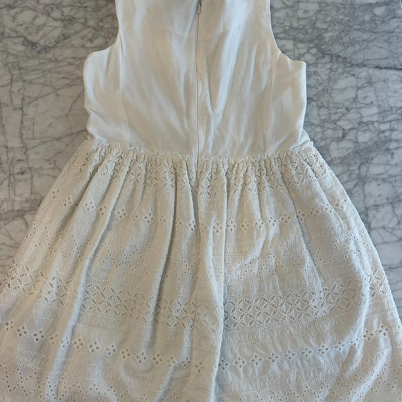 GapKids White Eyelet Sleeveless Dress Girls Size 10 - Picture 4 of 4